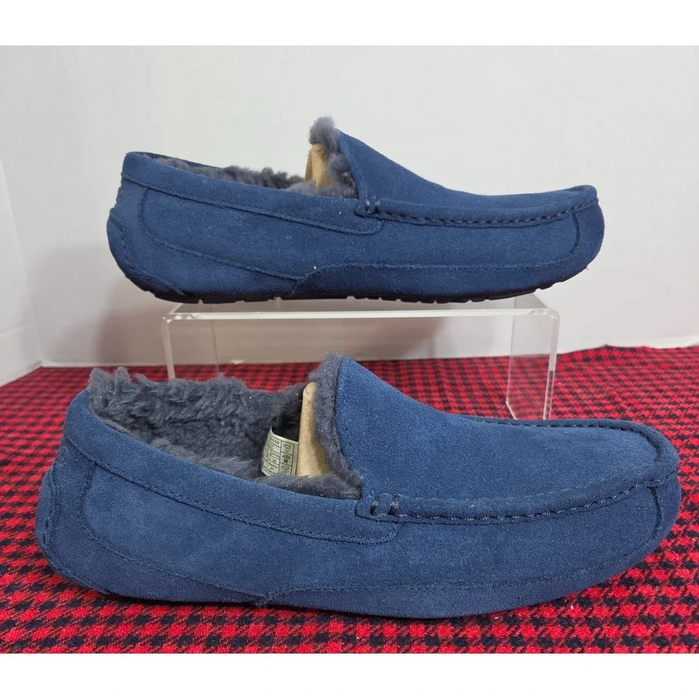 UGG Ascott Men's sz 10 Slipper Navy Blue Suede Moccasin NIB